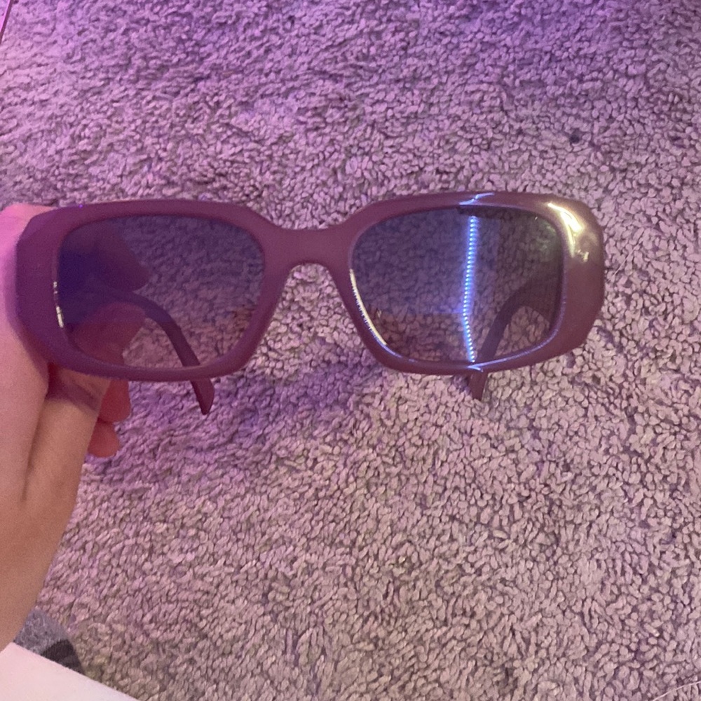 COPY - New never worn Express sunglasses